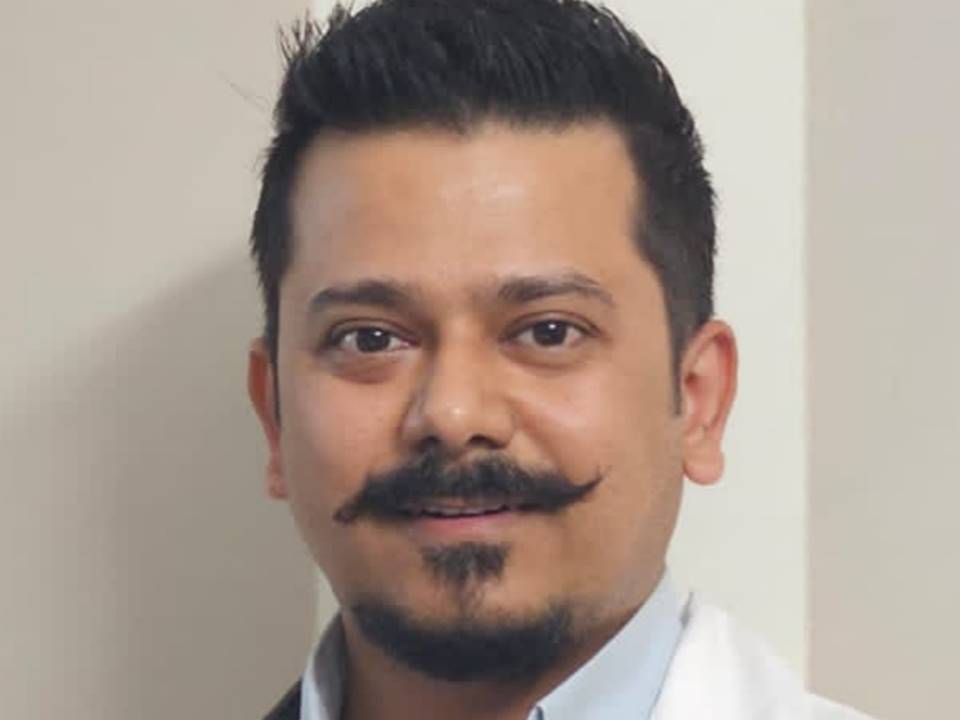 Dr Ankit Saxena  